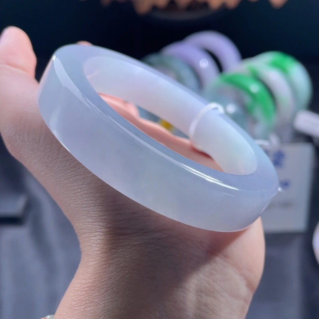 定制翡翠手镯未镶嵌