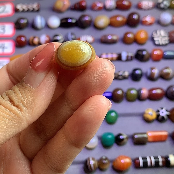 未镶嵌玛瑙/玉髓珠宝半成品吴*娟