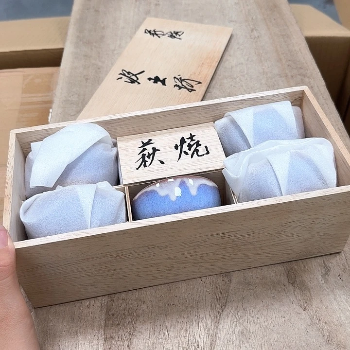瓷片噗哈哈哈哈哈哈哈哈哈我笑