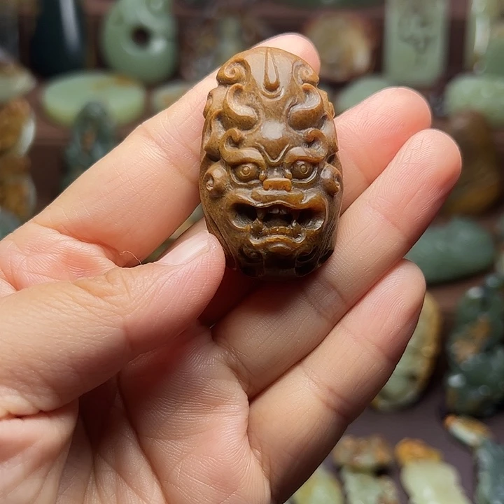 岫岩河磨玉（透闪石质玉）未镶嵌颈饰