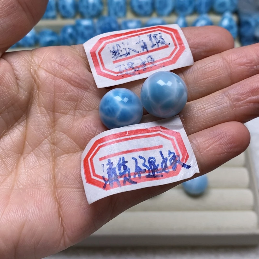 L***e针钠钙石（海纹石）未镶嵌颈饰