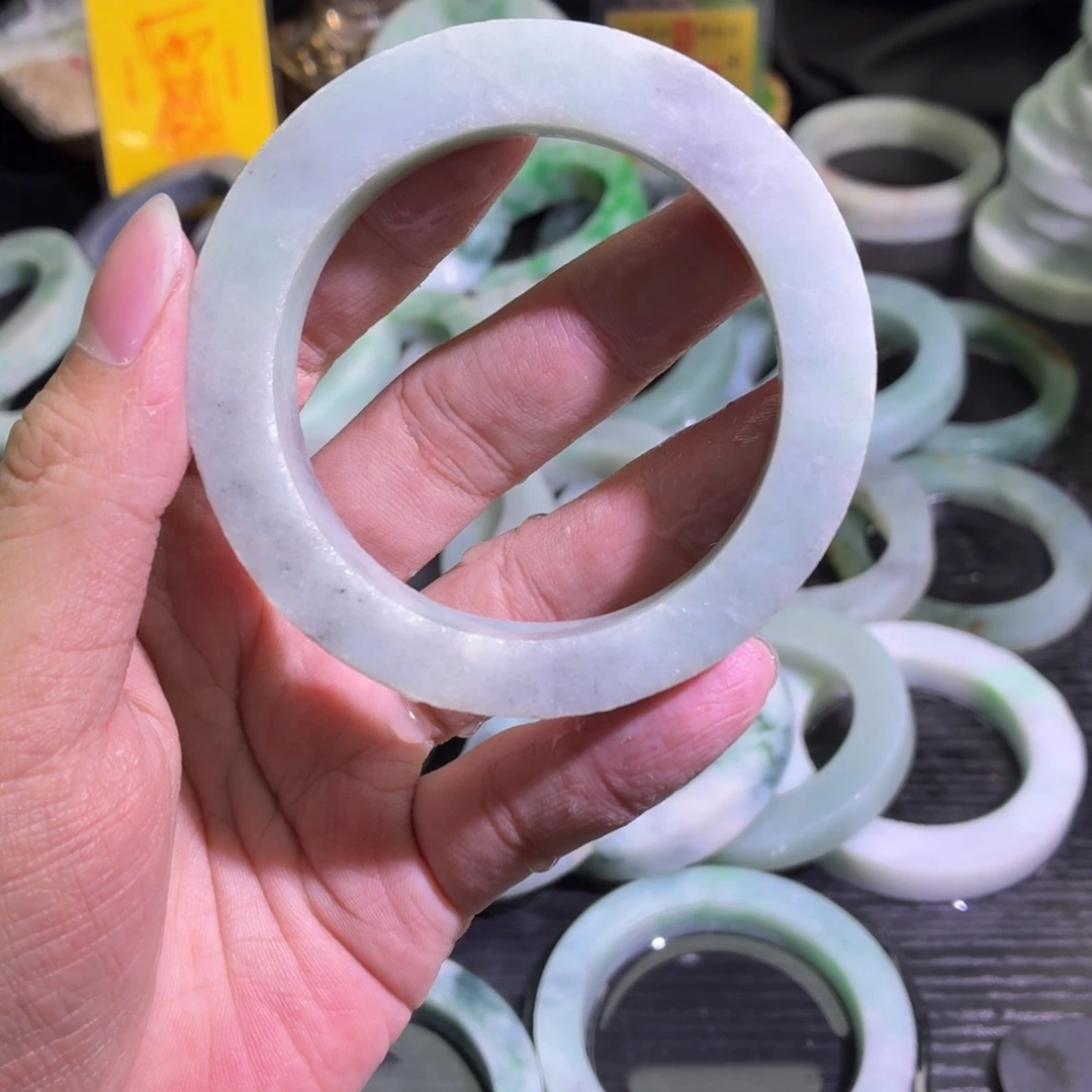 定制翡翠未镶嵌天然翡翠A货毛胚手镯定制