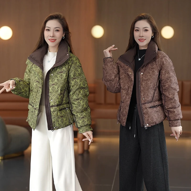 厚款撞色印花立领棉服女2025冬季新款宽松遮肉百搭妈妈装短款棉衣