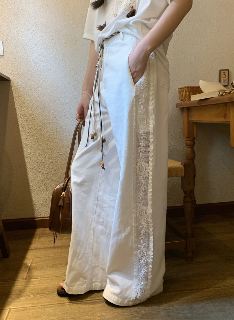 Even一雯【淡人神裤】韩系高智感蕾丝拼接花边百搭白色宽松软牛仔裤