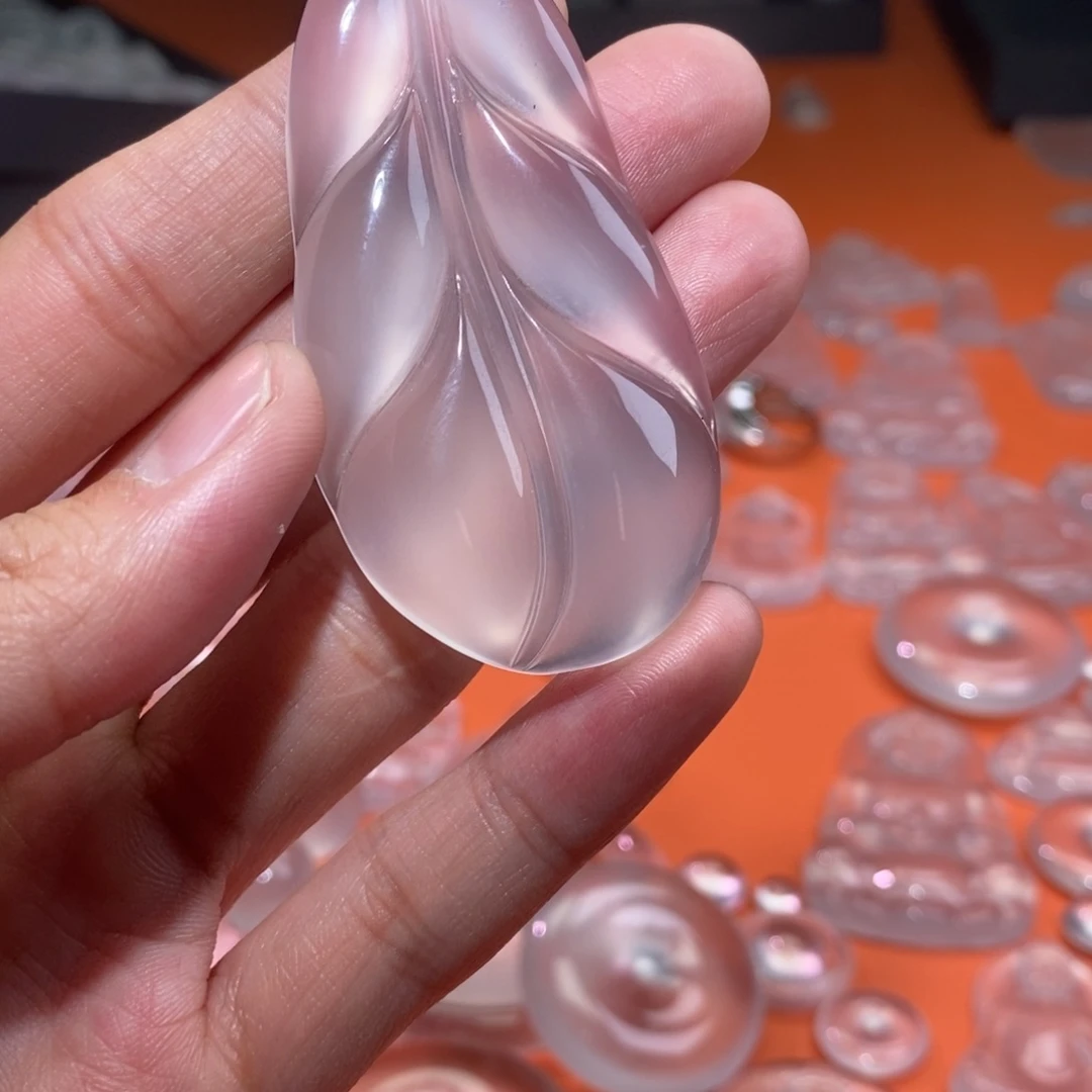 Z***7石英质玉未镶嵌珠宝半成品