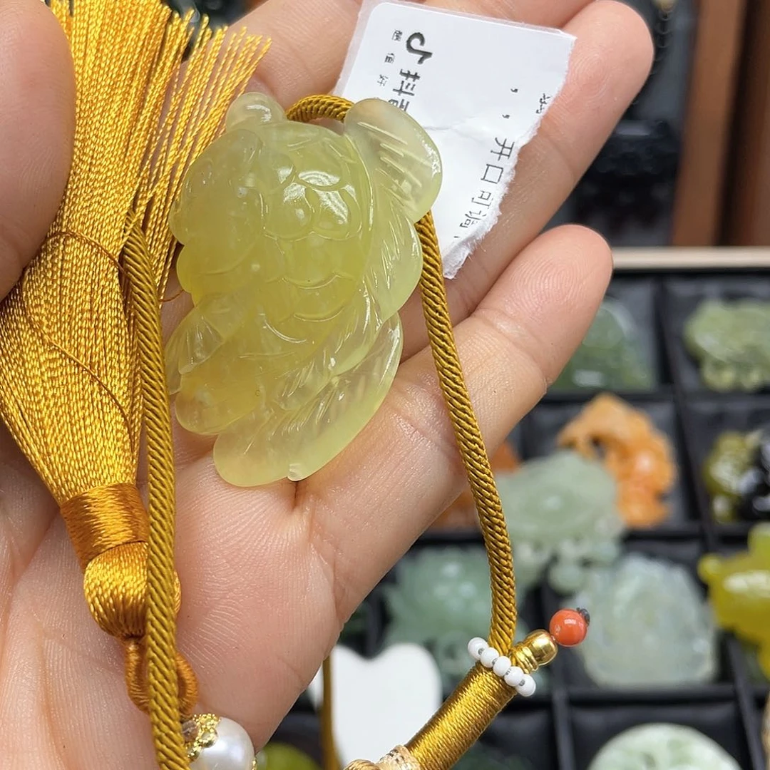 蛇纹石玉未镶嵌颈饰萌*哒