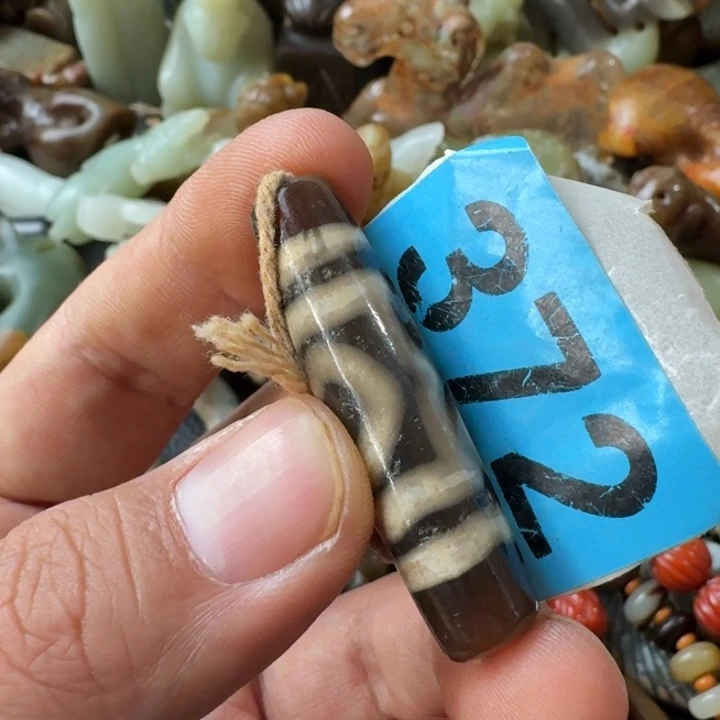 玛瑙/玉髓颈饰合金