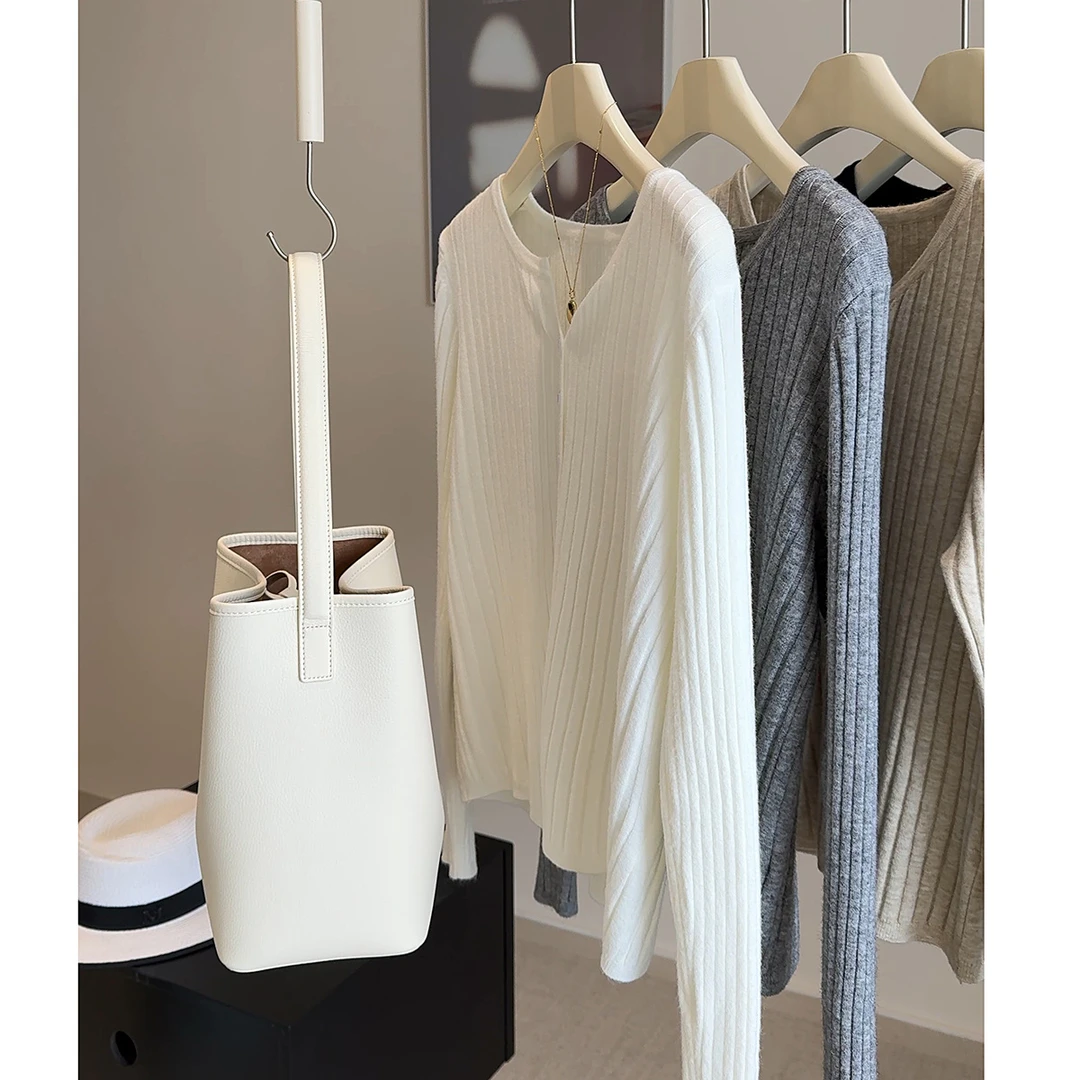 25秋季新款坑条针织开衫外套女V领纯色毛衣女洋气修身针织打底衫