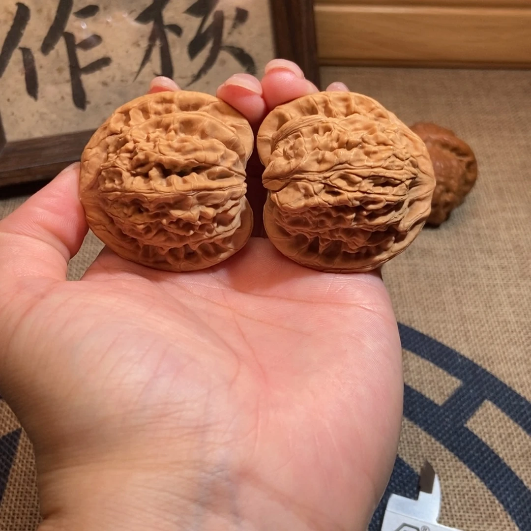 文玩核桃吊坠44尺望月11