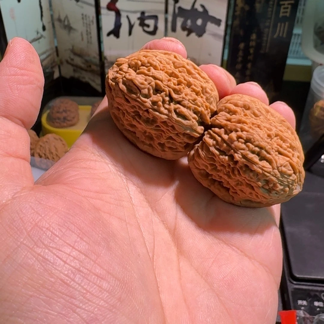 文玩核桃把件张*恺42号南疆