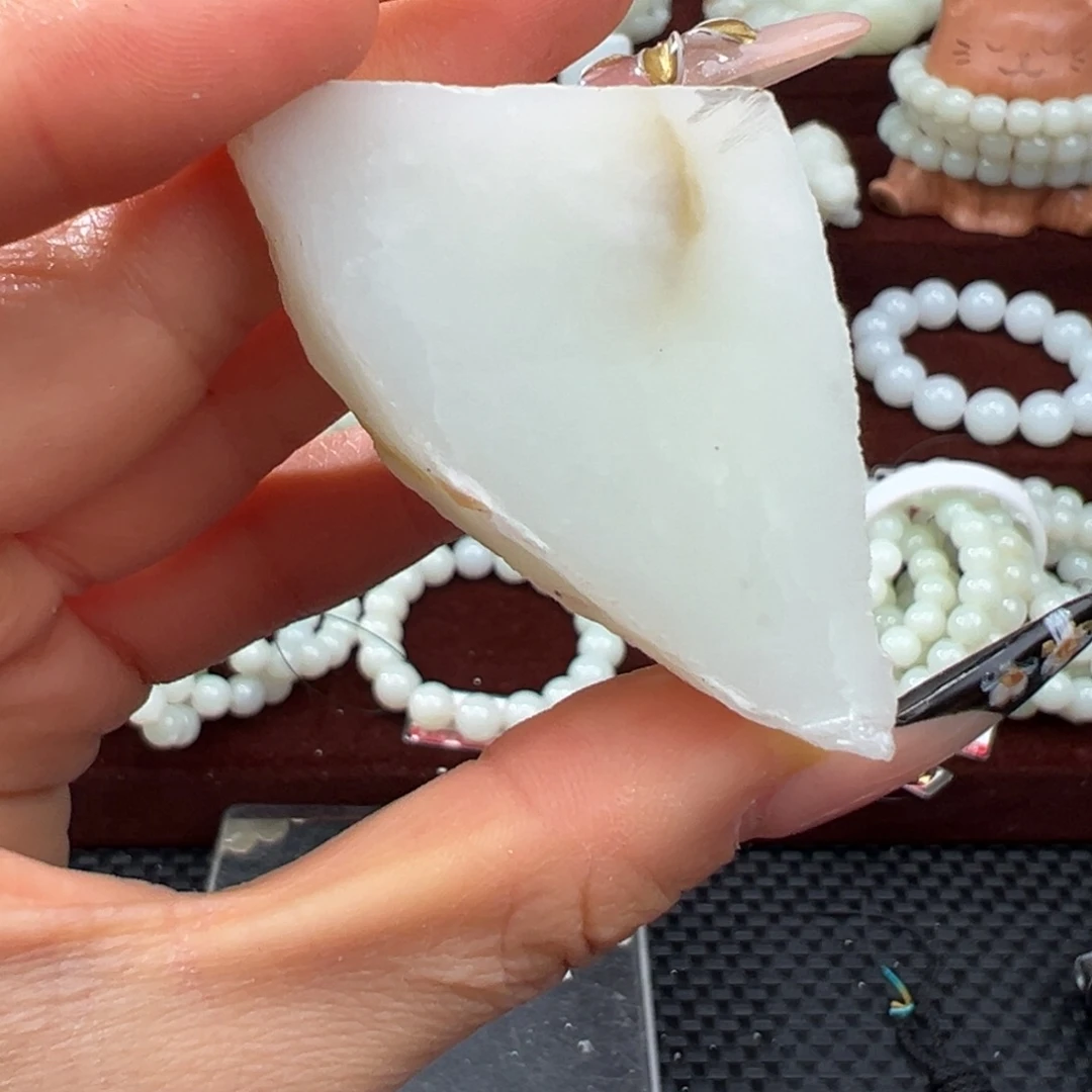 和田玉未镶嵌珠宝半成品