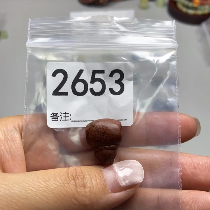 酋***长蛇纹石玉未镶嵌项链