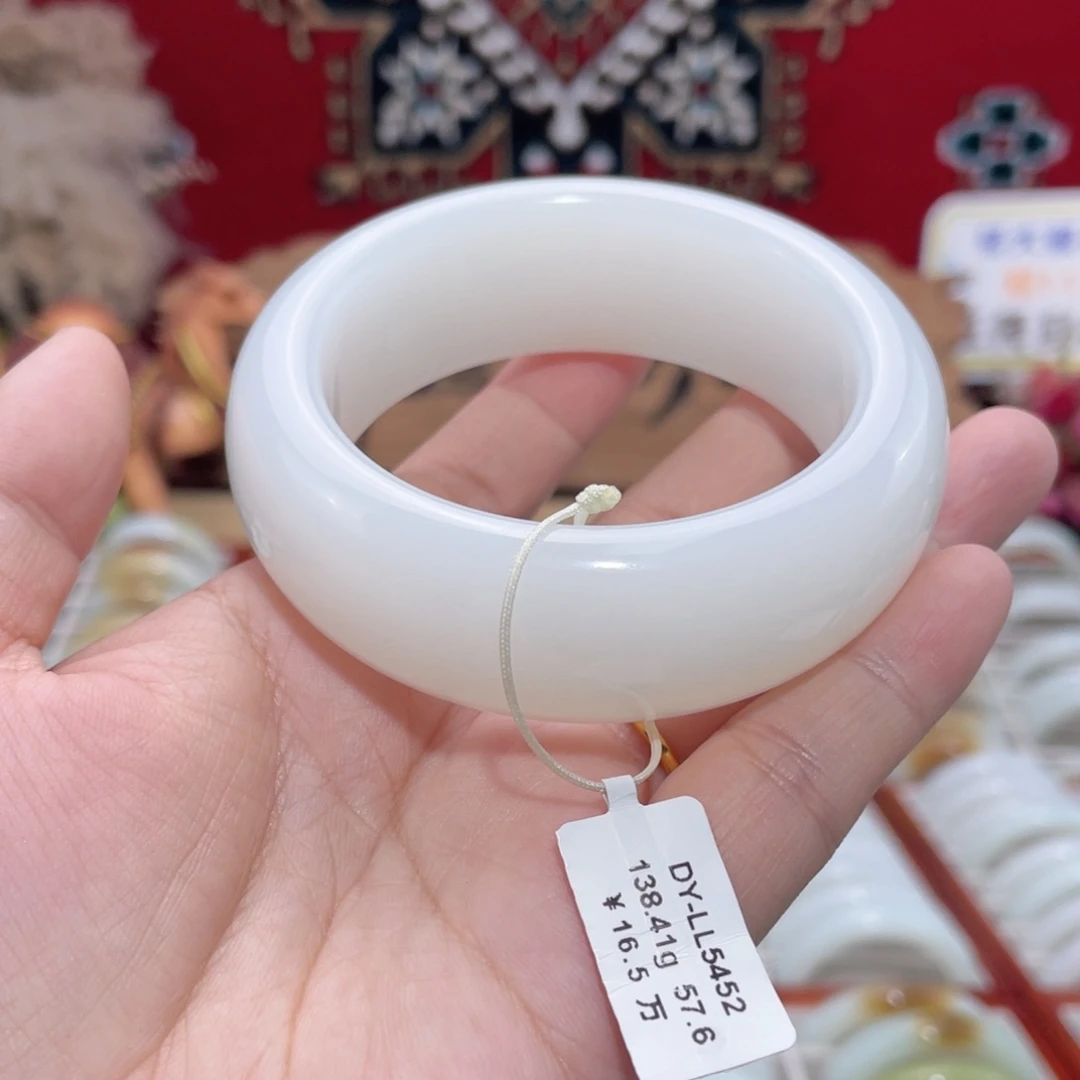 未镶嵌手镯和田玉轮胎富贵和田玉手镯