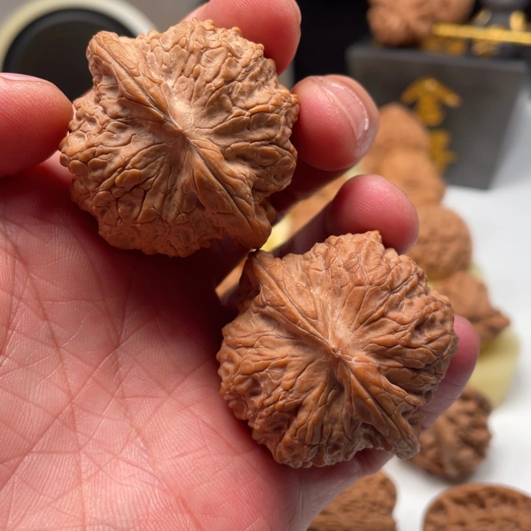 把件文玩核桃血麒麟