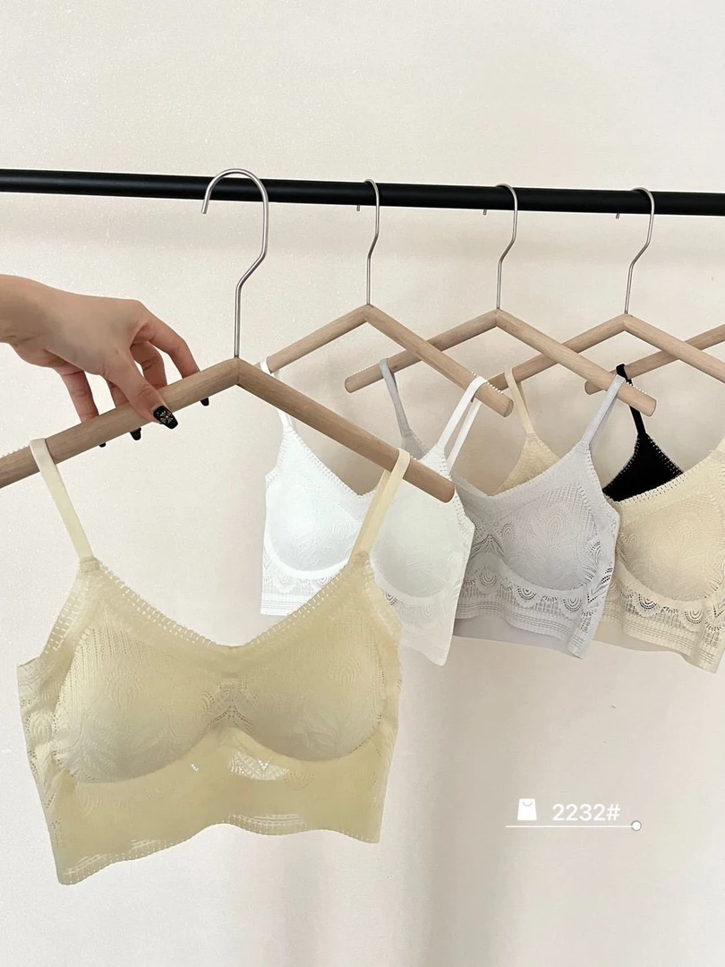 透气调整型固定杯纯欲唯美高级气质时尚蕾丝边抹胸设计感上衣