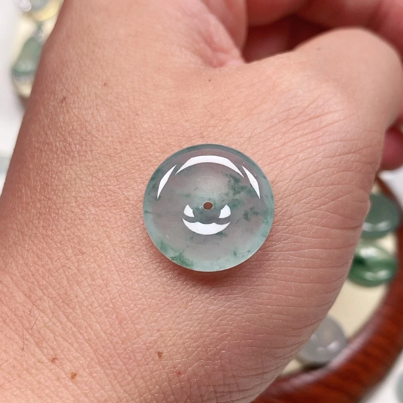 【闪购商品】翡翠未镶嵌吊坠(不含链)