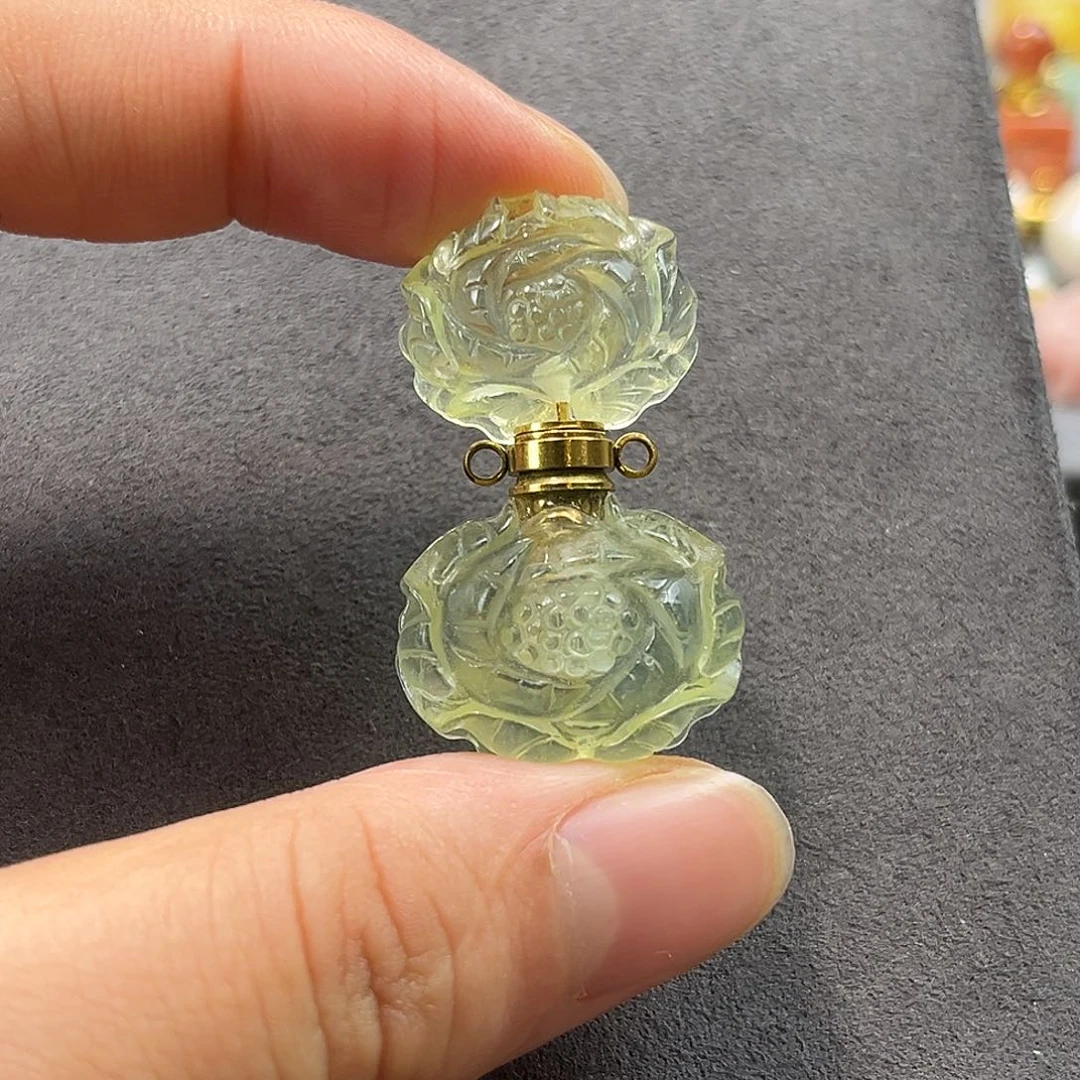 花岗石铁合金香水瓶