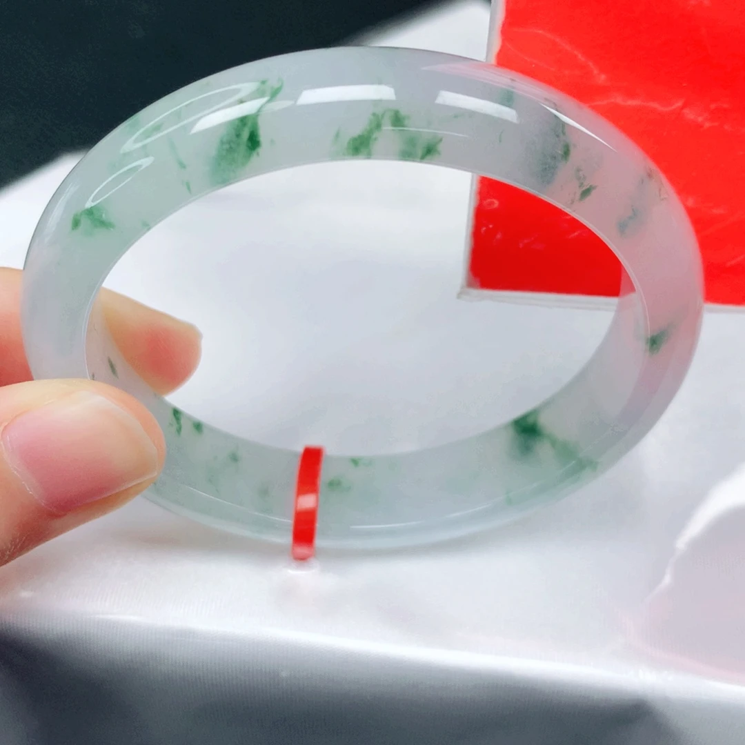 翡翠未镶嵌手镯53圈贵妃