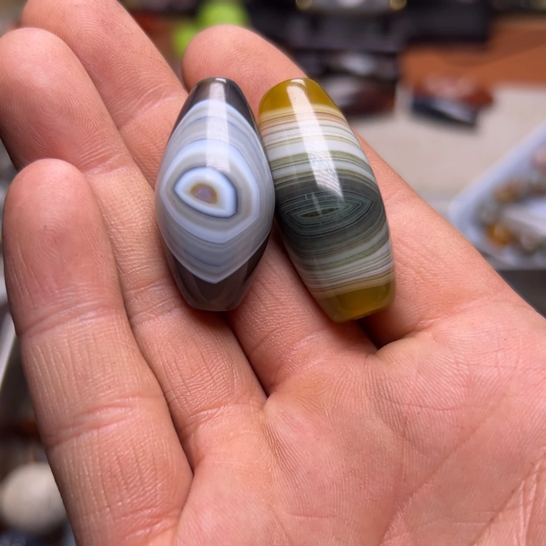 玛瑙/玉髓颈饰合金王**耶