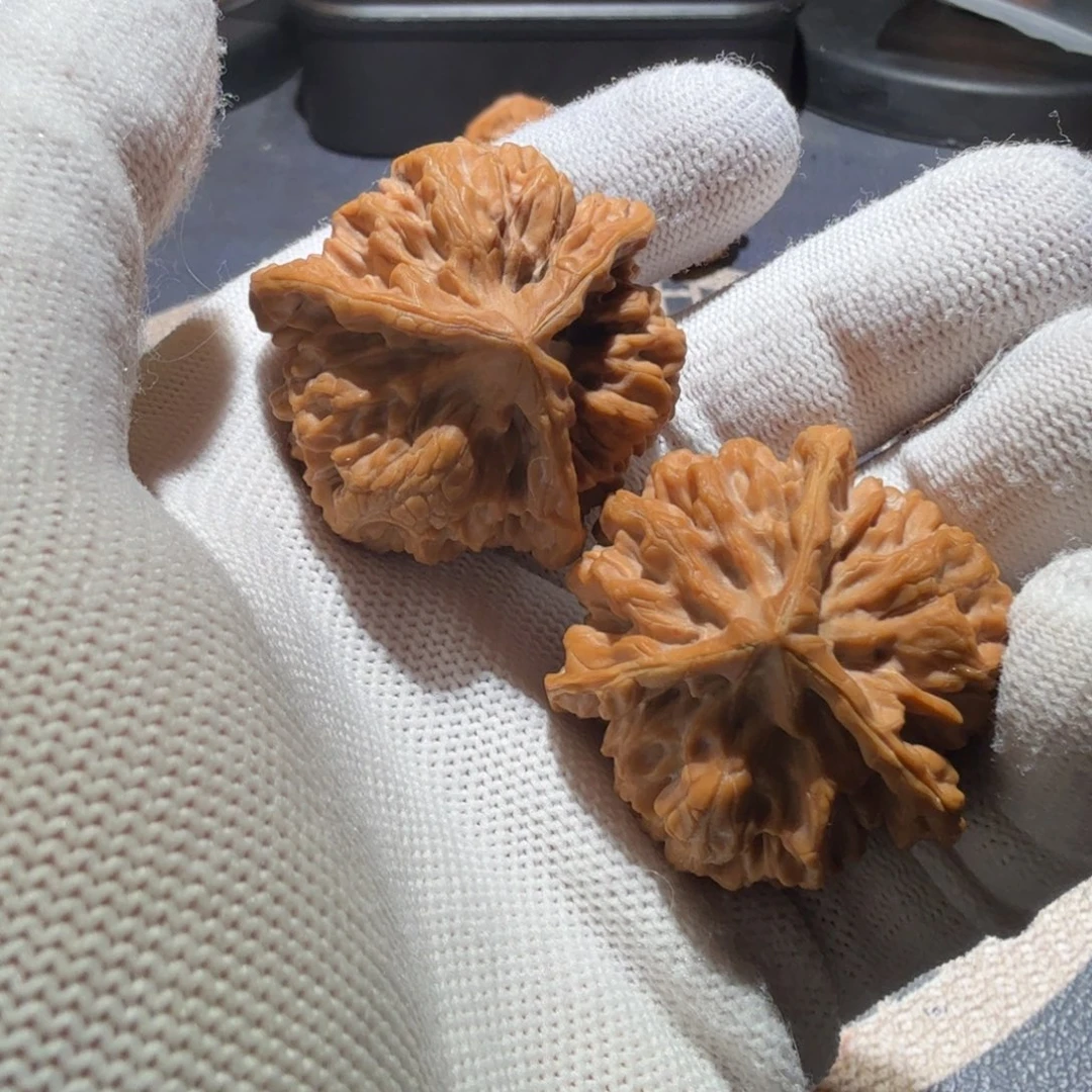 吊坠文玩核桃帝王正奔