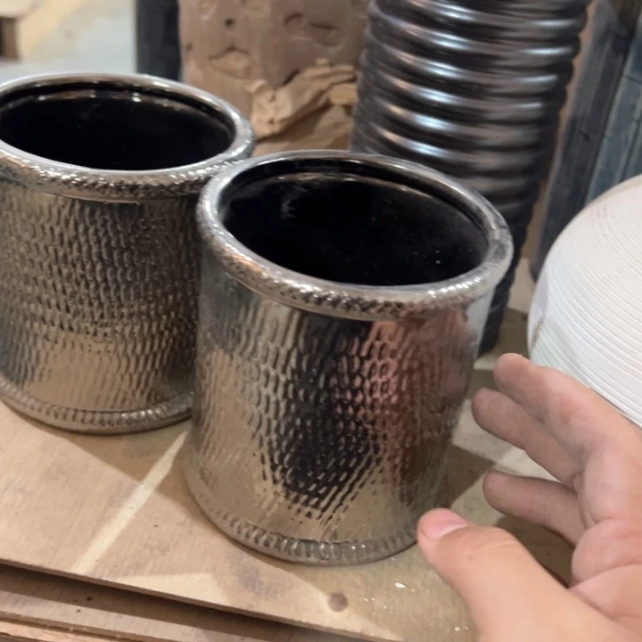 陶瓷花瓶摆件外贸出口微瑕捡漏高11口9公分