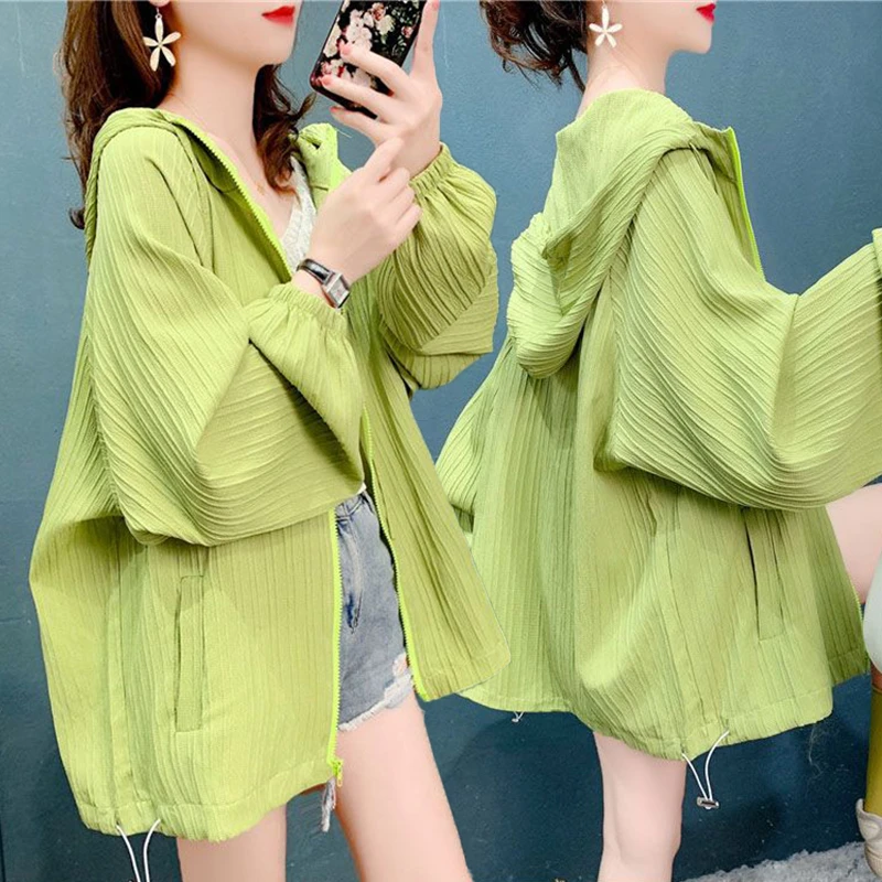 大码女装轻薄款连帽防晒外套女春夏季新款韩版宽松百搭外穿防晒衣