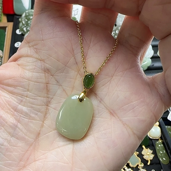 颈饰银S925镶嵌和田玉