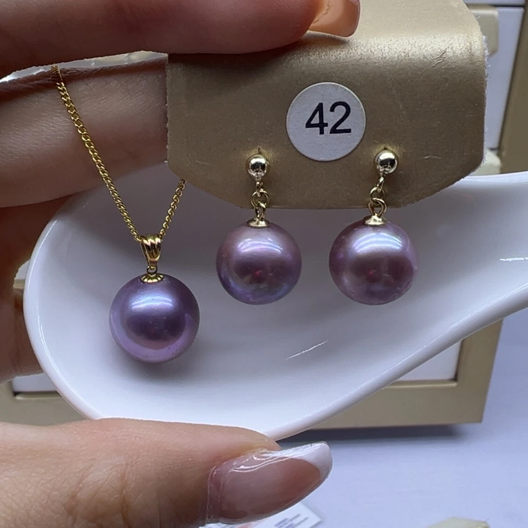 18K金镶嵌淡水珍珠吊坠(赠链)