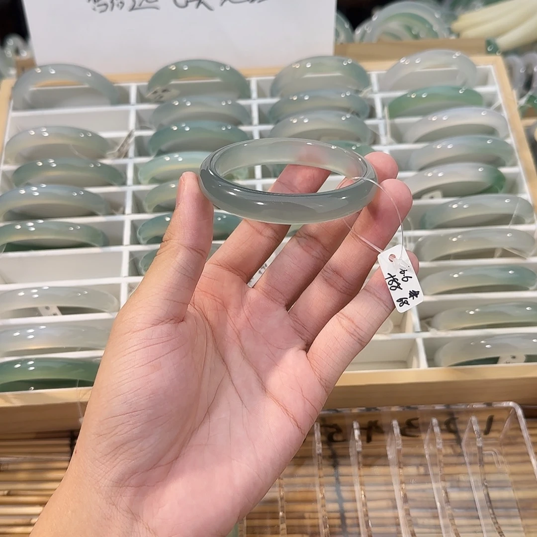 手镯玛瑙/玉髓未镶嵌圈口56.6