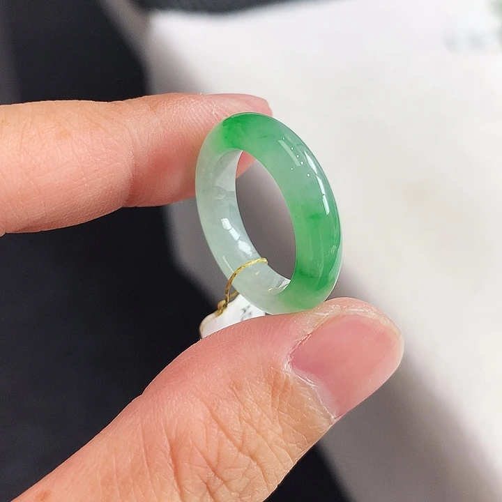 翡翠未镶嵌戒指12号