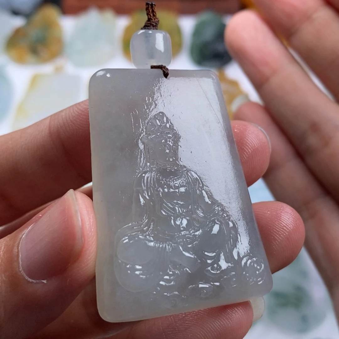定制翡翠未镶嵌自在观音