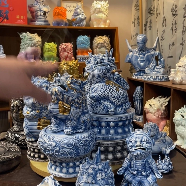 李***白瓷片摆件1111111111111