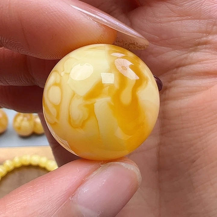 蜜蜡未镶嵌珠宝奇石