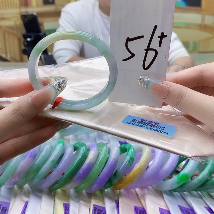 翡翠未镶嵌手镯nn