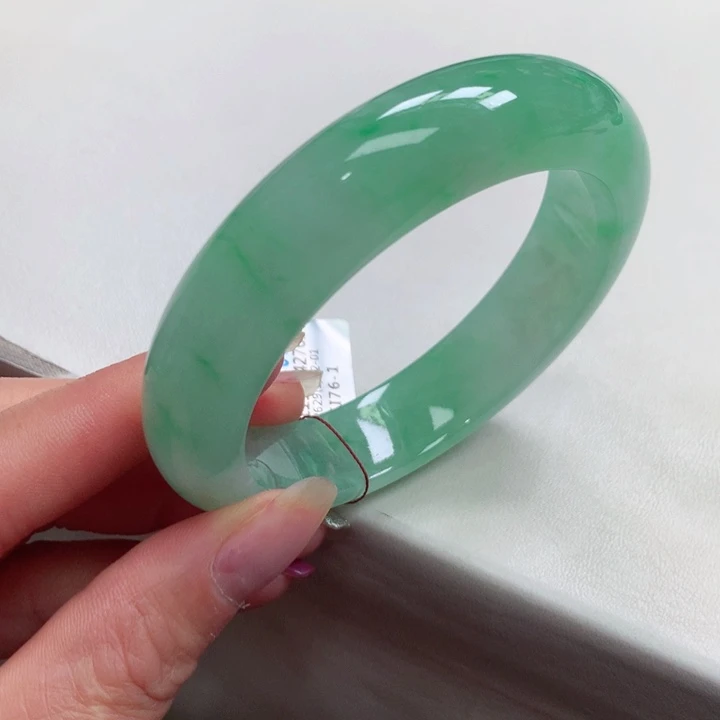 翡翠未镶嵌手镯天然翡翠手镯