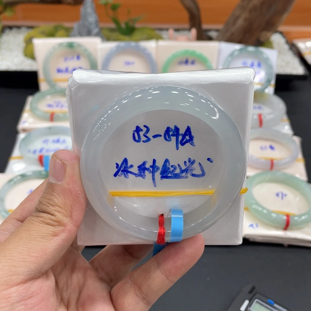未镶嵌手镯翡翠缅甸翡翠