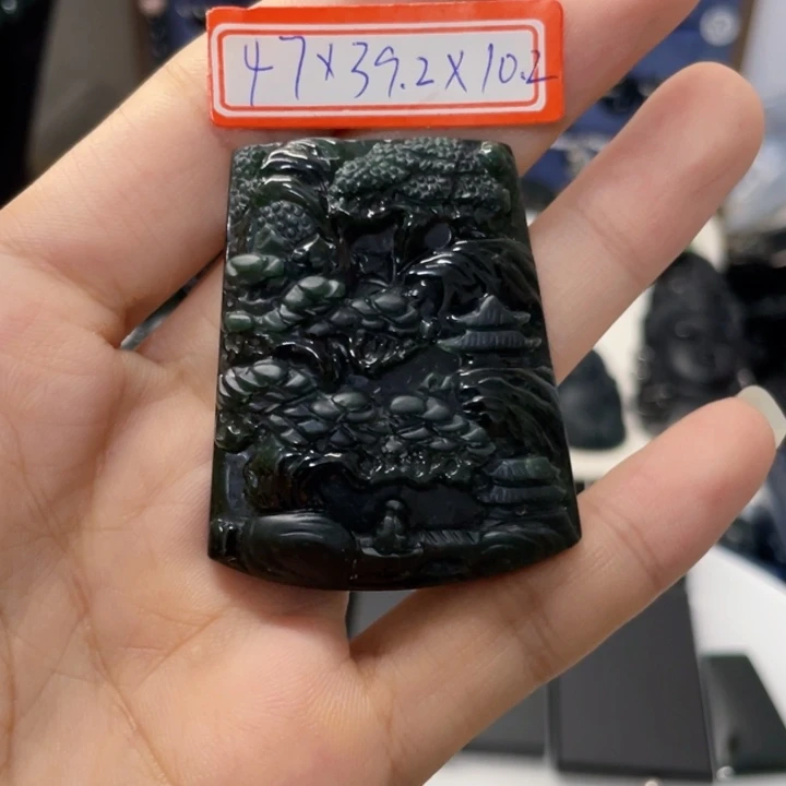 馥***丶颈饰未镶嵌翡翠缅甸墨翠山水牌