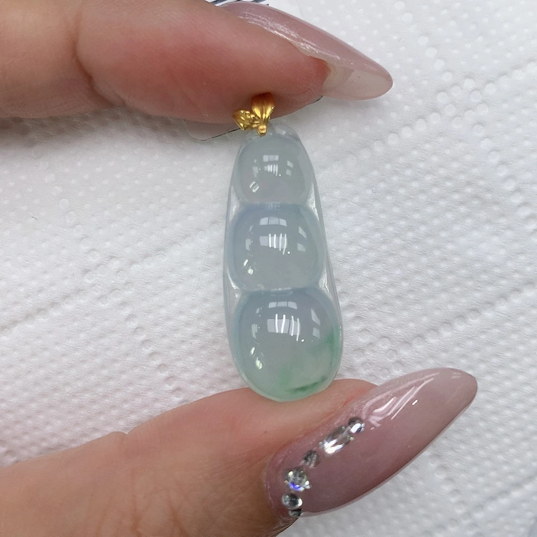 颈饰18K金镶嵌翡翠