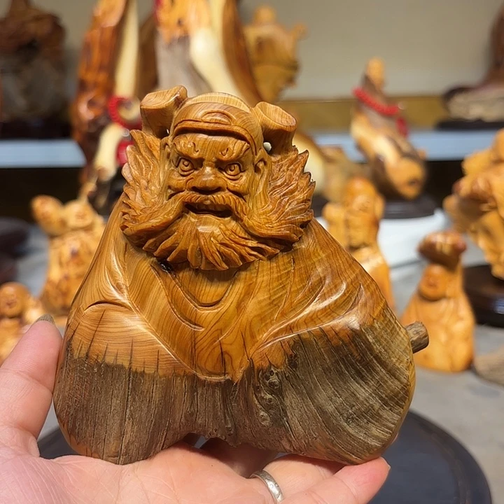 柏木太行崖柏钟馗摆件