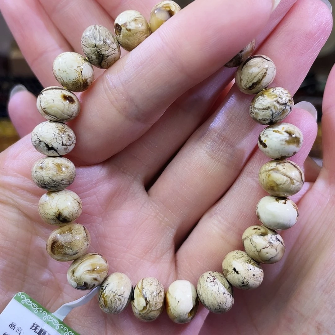 琥珀未镶嵌裸石10