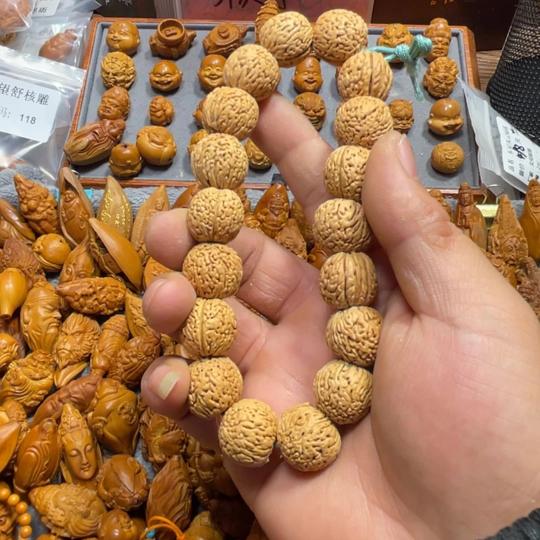 橄榄核吊坠?**?桃核手串106