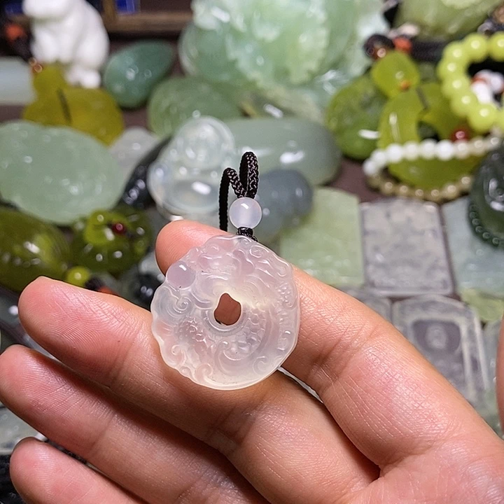 岫玉未镶嵌颈饰岫玉颈饰