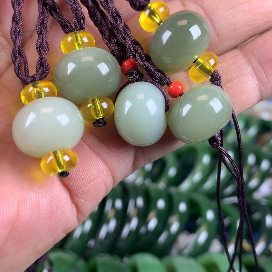 和田玉（碧玉）未镶嵌颈饰