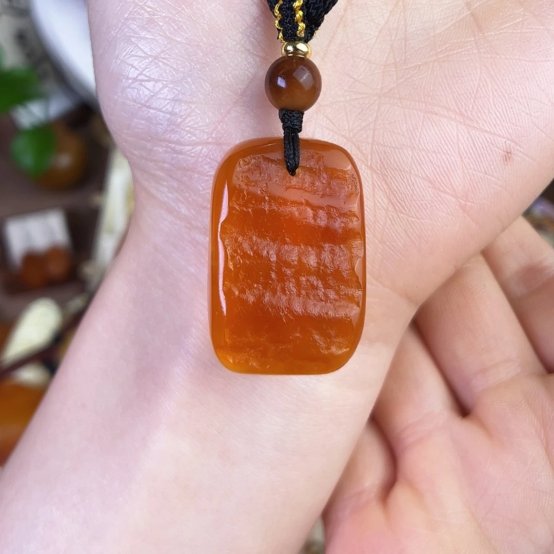 琥珀珠宝奇石未镶嵌，