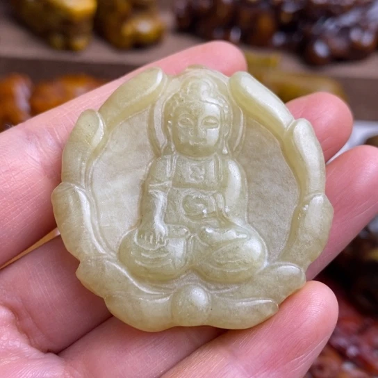 蛇纹石玉未镶嵌颈饰86
