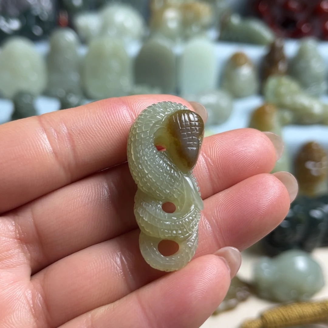 和田玉未镶嵌挂件