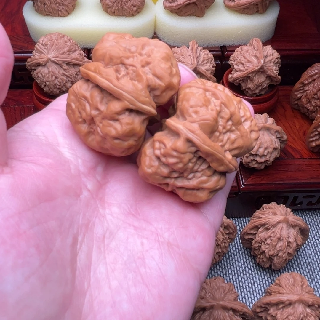 文玩核桃吊坠蛤蟆头39尺