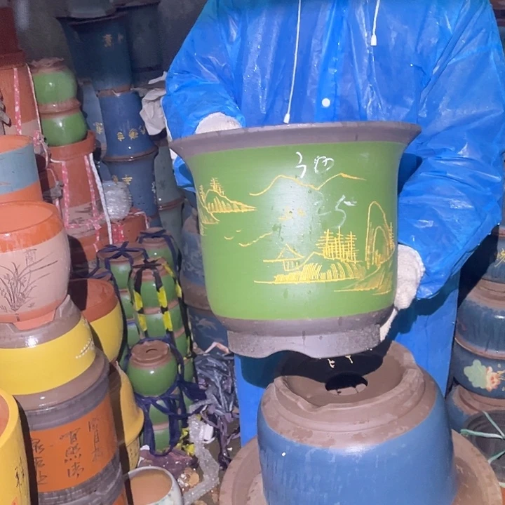 紫砂紫砂花盆和一