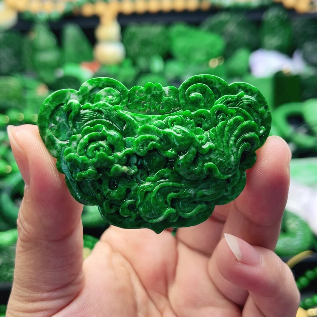 翡翠未镶嵌颈饰吊坠