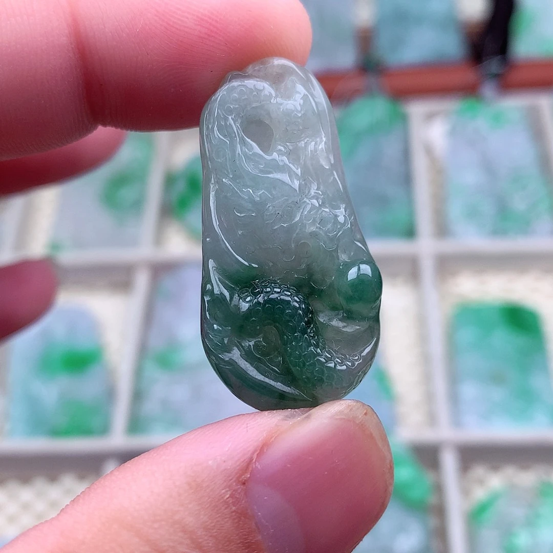 翡翠未镶嵌吊坠(不含链)